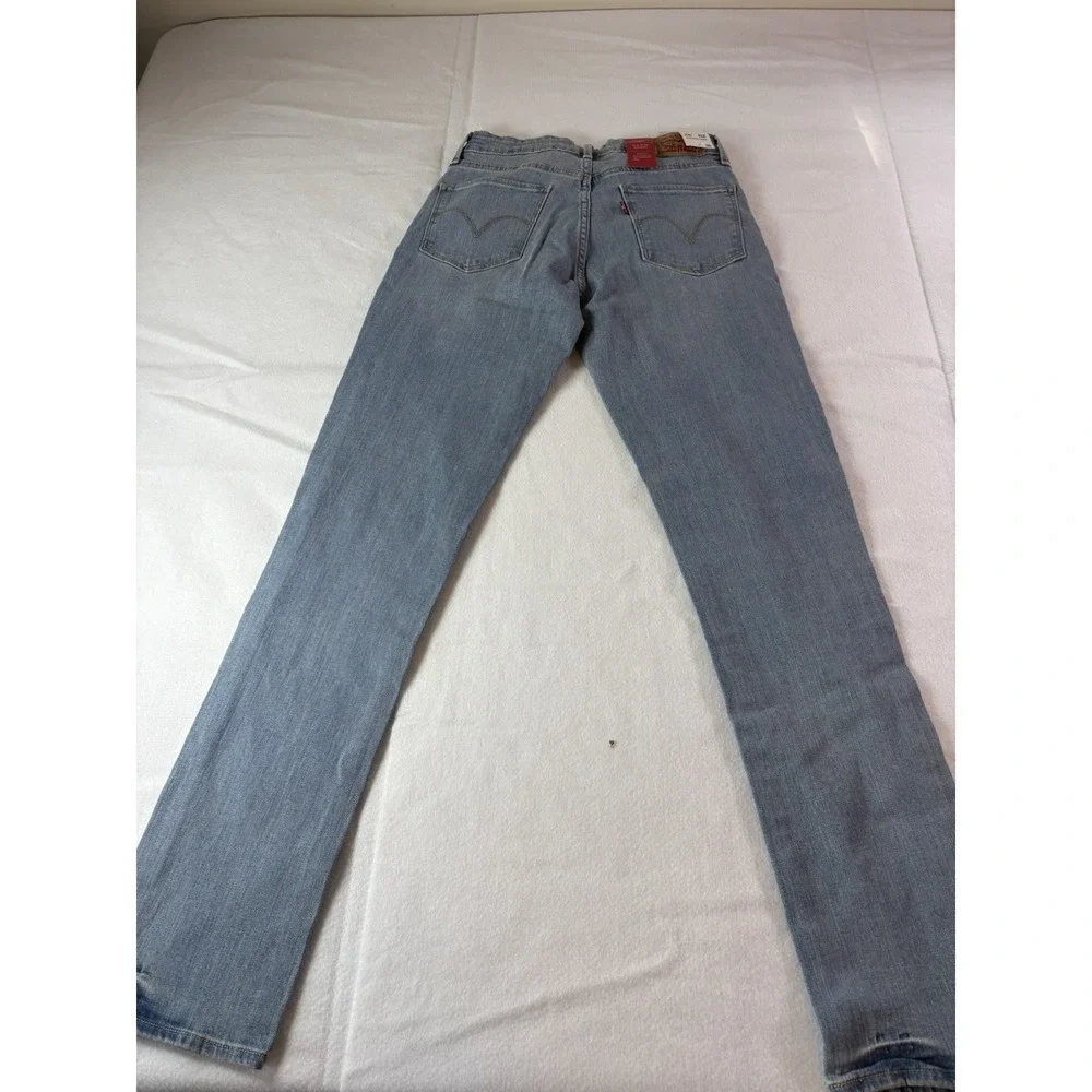WOMEN'S LEVIS JEANS W29 L32 Mid Rise Skinny Blue Denim Light Wash NEW With Tags - Picture 10 of 13